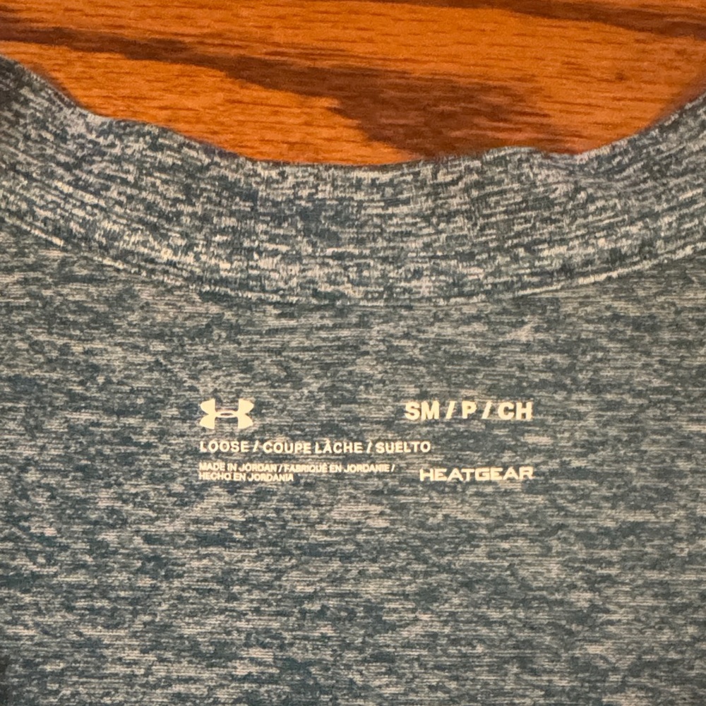 Set of Three Dri-fit shirts. - Picture 3 of 6